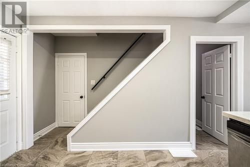 26 Cambridge Avenue, Hamilton, ON - Indoor Photo Showing Other Room