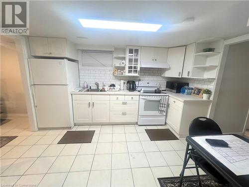 208 Picton Street E, Hamilton, ON - Indoor Photo Showing Kitchen