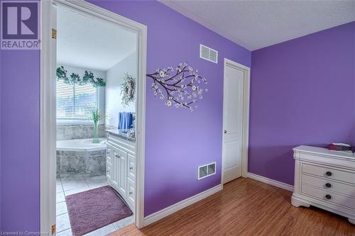 148 Mount Albion Road, Hamilton, ON - Indoor Photo Showing Bedroom