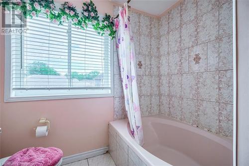 148 Mount Albion Road, Hamilton, ON - Indoor Photo Showing Bathroom