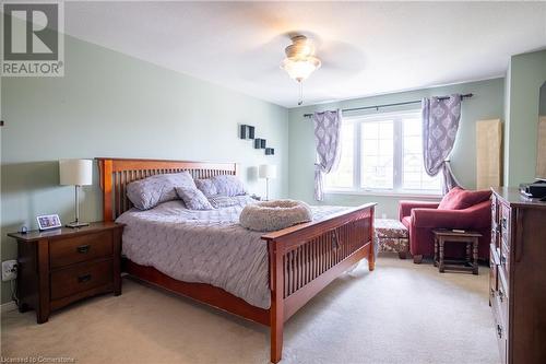 8855 Silverstar Court, Niagara Falls, ON - Indoor Photo Showing Bedroom