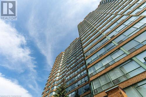 1276 Maple Crossing Boulevard Unit# 310, Burlington, ON - Outdoor