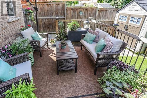 6 Chestnut Drive Unit# 35, Grimsby, ON - Outdoor With Deck Patio Veranda With Exterior