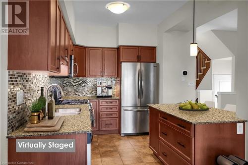 6 Chestnut Drive Unit# 35, Grimsby, ON - Indoor Photo Showing Kitchen