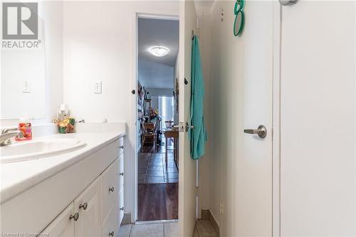 35 Towering Heights Boulevard Unit# 903, St. Catharines, ON - Indoor Photo Showing Bathroom