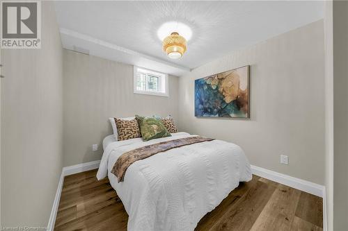 178 Seminole Road, Ancaster, ON - Indoor Photo Showing Bedroom