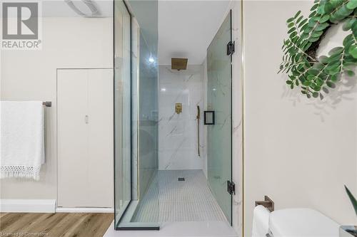 178 Seminole Road, Ancaster, ON - Indoor Photo Showing Bathroom