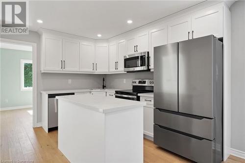 137 St George Street, Welland, ON - Indoor Photo Showing Kitchen