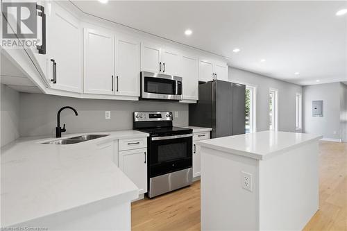 137 St George Street, Welland, ON - Indoor Photo Showing Kitchen With Double Sink With Upgraded Kitchen