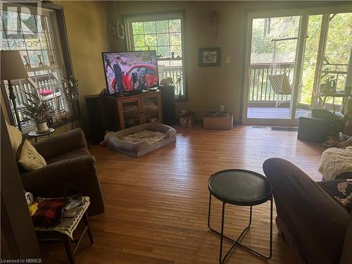 479 Jodouin Road, Mattawa, ON - Indoor Photo Showing Living Room