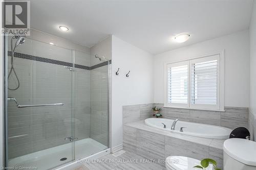 648 Halloway  (Upper Level) Drive, Kingston, ON - Indoor Photo Showing Bathroom