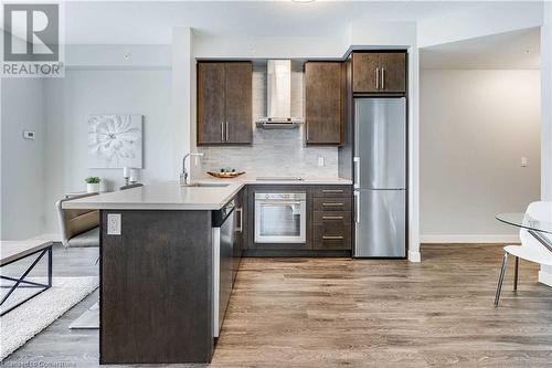 2087 Fairview Street Unit# 1808, Burlington, ON - Indoor Photo Showing Kitchen With Upgraded Kitchen