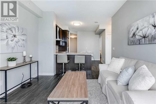 2087 Fairview Street Unit# 1808, Burlington, ON - Indoor Photo Showing Living Room