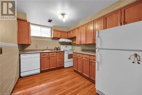 541 Limeridge Road E, Hamilton, ON - Indoor Photo Showing Kitchen