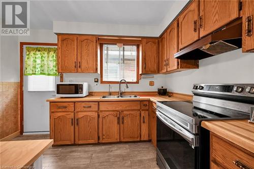 541 Limeridge Road E, Hamilton, ON - Indoor Photo Showing Kitchen With Double Sink