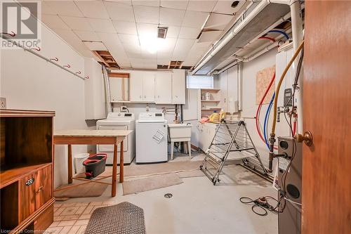 541 Limeridge Road E, Hamilton, ON - Indoor Photo Showing Laundry Room