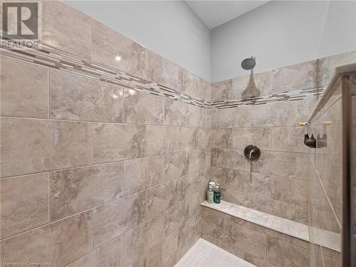 37 Maple Avenue, Flamborough, ON - Indoor Photo Showing Bathroom