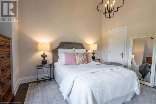 190 Dorval Drive, Oakville, ON - Indoor Photo Showing Bedroom