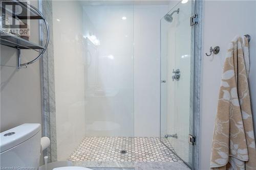 190 Dorval Drive, Oakville, ON - Indoor Photo Showing Bathroom