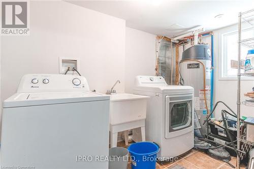 2461 Adamvale Crescent, Oakville, ON - Indoor Photo Showing Laundry Room