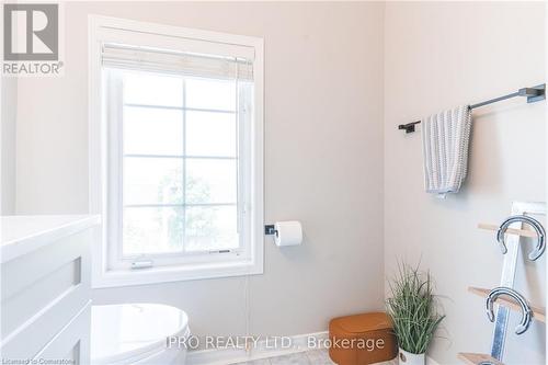 2461 Adamvale Crescent, Oakville, ON - Indoor Photo Showing Bathroom