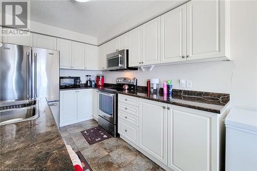 85 Charleswood Crescent, Hamilton, ON - Indoor Photo Showing Kitchen With Stainless Steel Kitchen