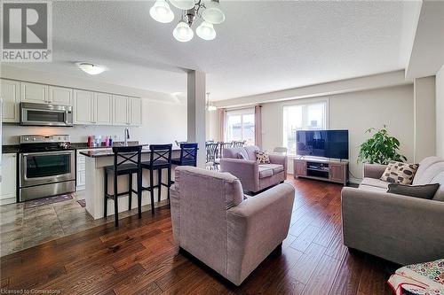 85 Charleswood Crescent, Hamilton, ON - Indoor Photo Showing Other Room