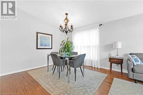 124 Nash Road S, Hamilton, ON - Indoor Photo Showing Dining Room