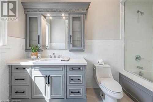 14 Wisteria Lane, York, ON - Indoor Photo Showing Bathroom