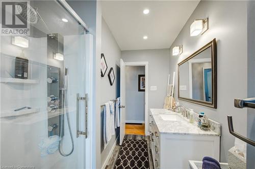 3 Joysey Street, Brantford, ON - Indoor Photo Showing Bathroom