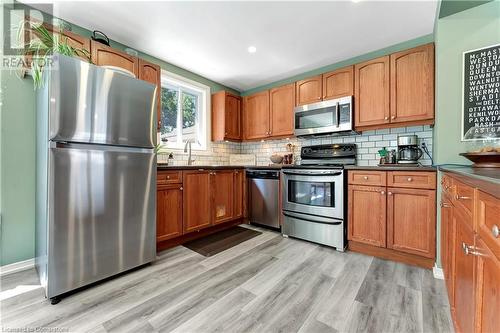 2588 King Street E, Hamilton, ON - Indoor Photo Showing Kitchen