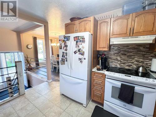 424 Frontenac Cres, Timmins, ON - Indoor Photo Showing Kitchen