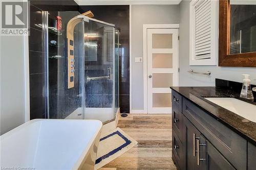 42 Emilie Street, Brantford, ON - Indoor Photo Showing Bathroom