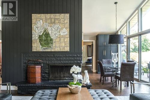 858 Montgomery Drive, Ancaster, ON - Indoor Photo Showing Living Room With Fireplace