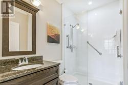 ENSUITE BATHROOM - 