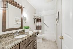 MAIN BATHROOM - 