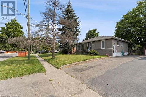 426 Delrex Boulevard, Georgetown, ON - Outdoor