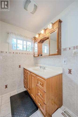 163 Briarwood Avenue, Toronto, ON - Indoor Photo Showing Bathroom