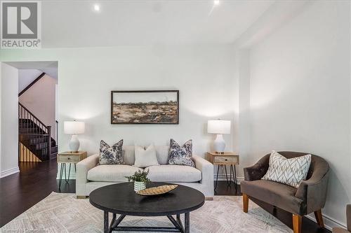 912 Forest Creek Court, Kitchener, ON - Indoor Photo Showing Living Room