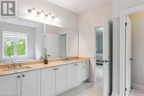 912 Forest Creek Court, Kitchener, ON - Indoor Photo Showing Bathroom