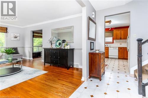 19 Isabel Drive, Brantford, ON - Indoor Photo Showing Living Room