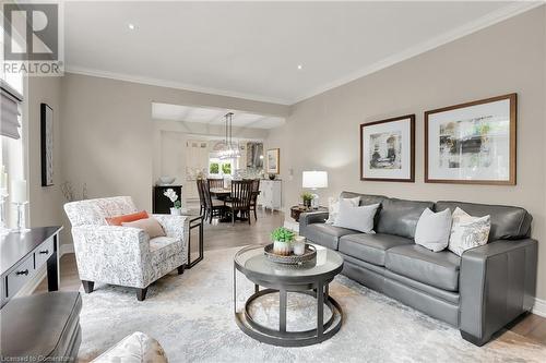 4 Meritage Lane, Niagara-On-The-Lake, ON - Indoor Photo Showing Living Room