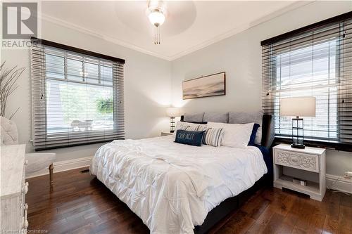 1227 Lockhart Road, Burlington, ON - Indoor Photo Showing Bedroom