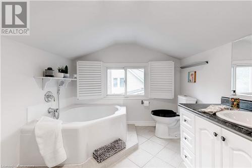 1227 Lockhart Road, Burlington, ON - Indoor Photo Showing Bathroom