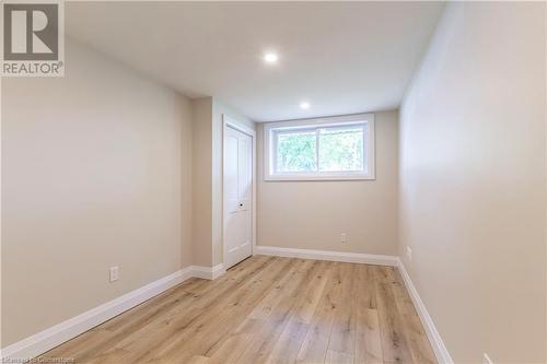 2437 Exeter Crescent, Burlington, ON - Indoor Photo Showing Other Room