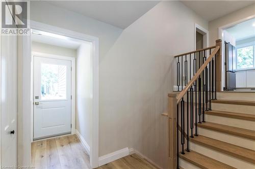 2437 Exeter Crescent, Burlington, ON - Indoor Photo Showing Other Room