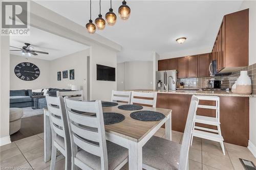 8 Saybrook Gardens, Stoney Creek, ON - Indoor Photo Showing Dining Room