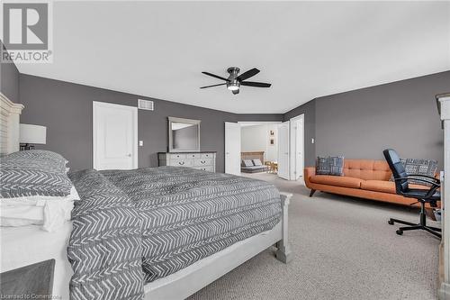 8 Saybrook Gardens, Stoney Creek, ON - Indoor Photo Showing Bedroom