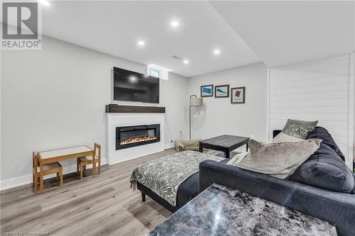 8 Saybrook Gardens, Stoney Creek, ON - Indoor Photo Showing Other Room With Fireplace