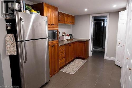 12 Ivy Avenue, St. Catharines, ON - Indoor Photo Showing Kitchen